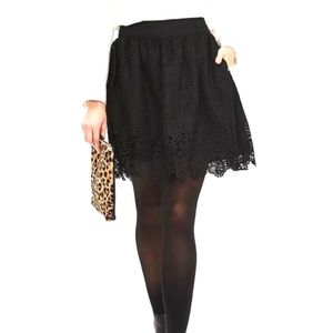 Heritage Collection lace skirt w/ pockets